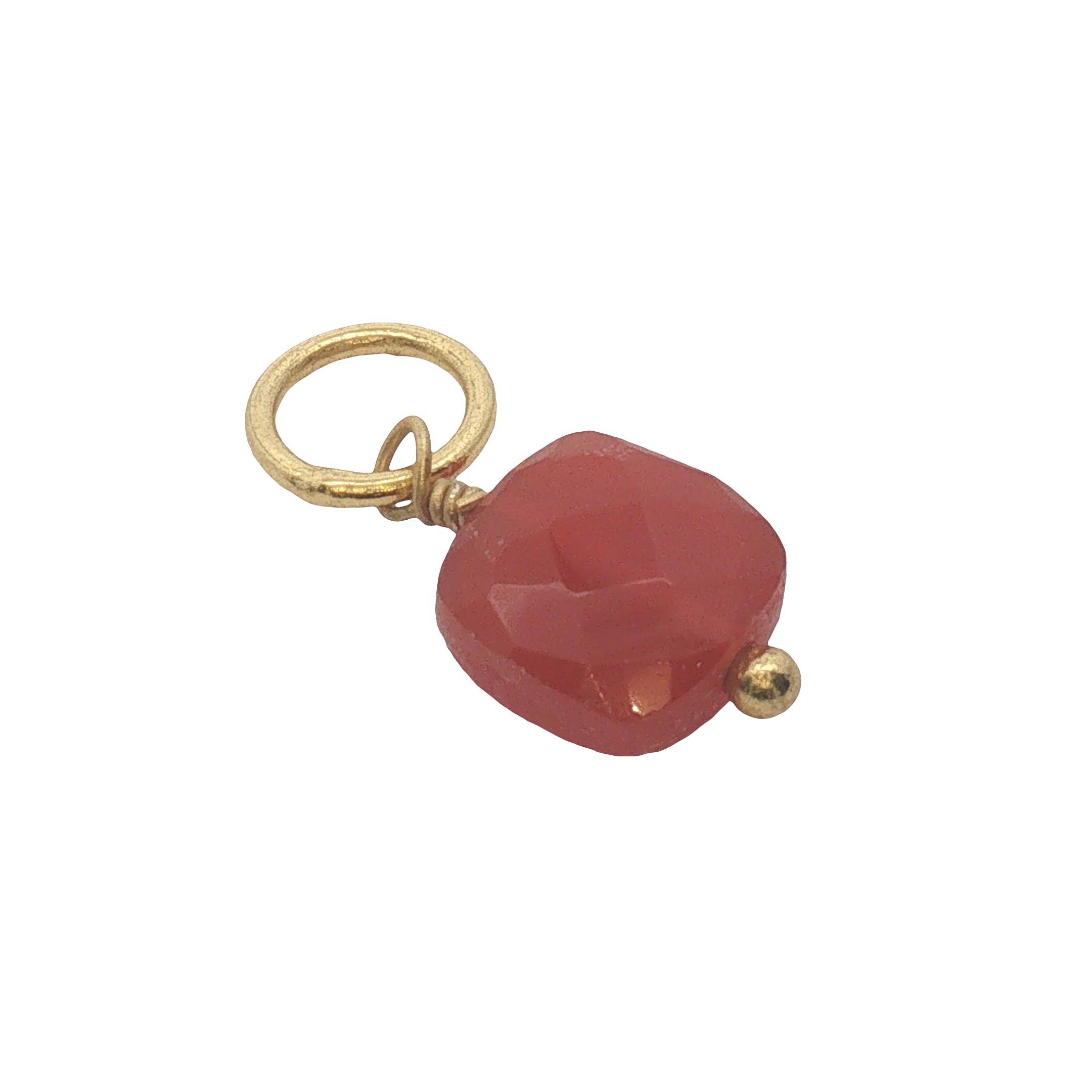 Charms doré onyx rouge taillée en carré
