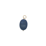 Charms doré scarabée taillé dans du lapis lazuli