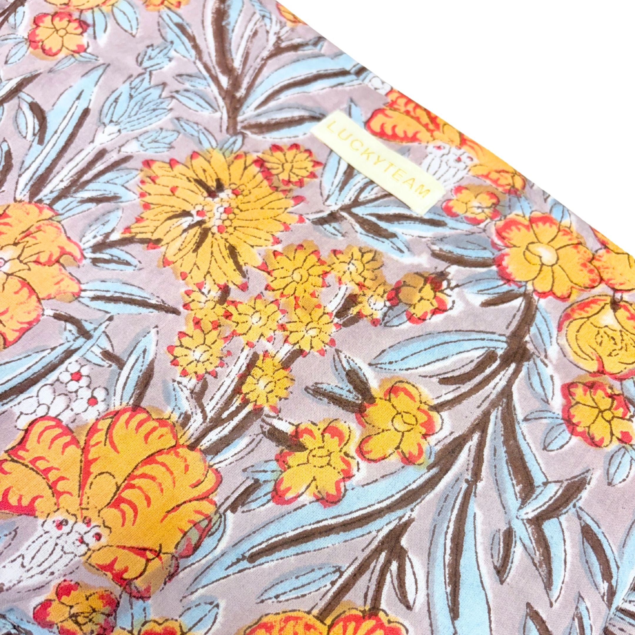 Grande pochette de voyage grise et bleu ciel à fleurs oranges