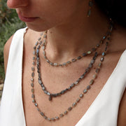 Sautoir doré et labradorite