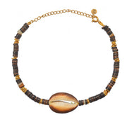 Bracelet de cheville doré et coquillages