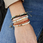 Bracelet cordon doré et pierres naturelles