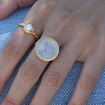 Bague dorée pierre ronde plate - 50 / PIERRE DE LUNE